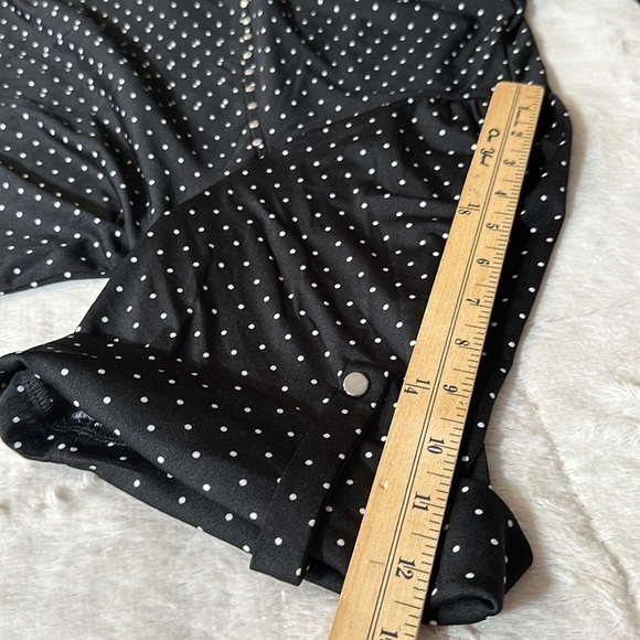 Cocomo Woman size 3X Black White Polka Dot Roll Tab Sleeve Popover Tunic NEW - Picture 11 of 16